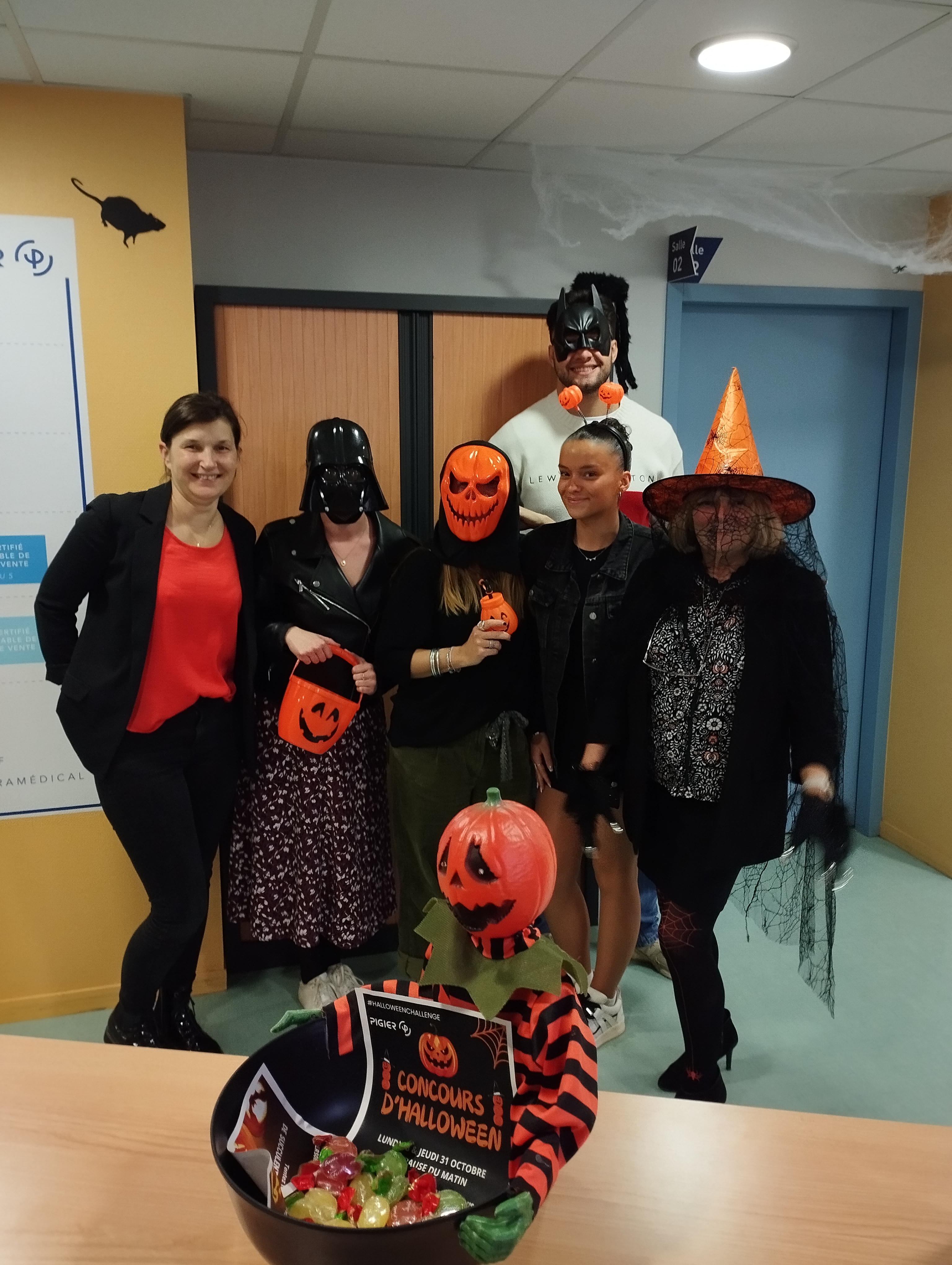 photo-equipe-concours-halloween-2024