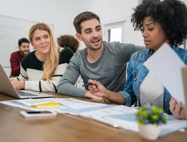 sqy-pigier-bts-alternance-etudiants